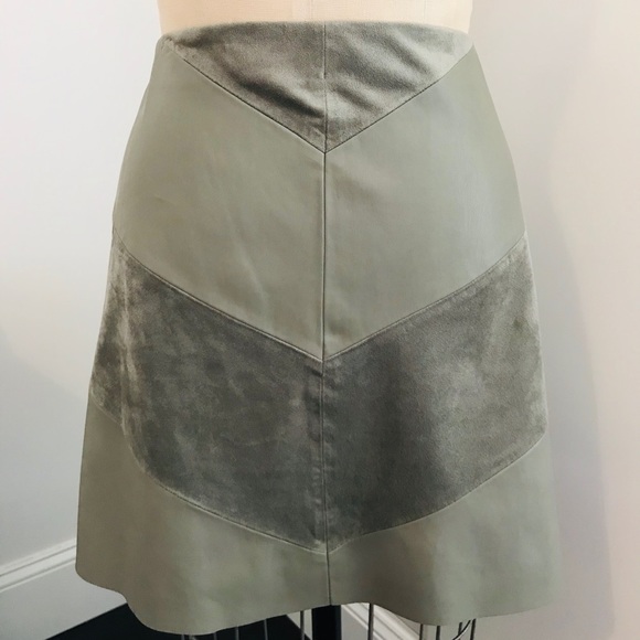 Skirt - Picture 4 of 7